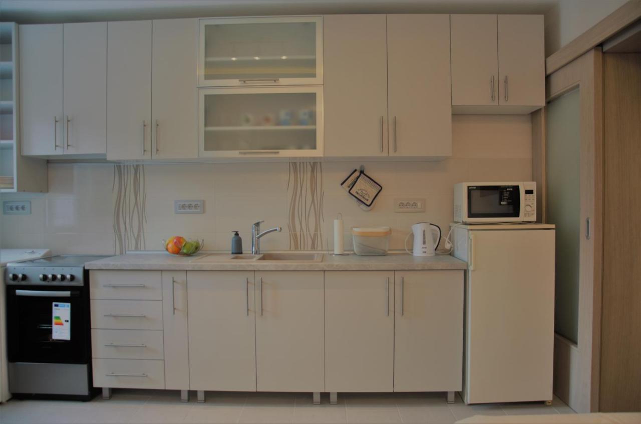 Spacious 2-Bedroom Apartment With Luxury Feel Нови Сад Екстериор снимка